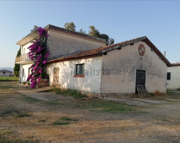 casa indipendente in vendita a Terracina in zona Hermada