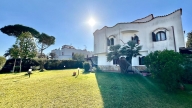 casa indipendente in vendita a Terracina