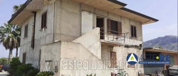 appartamento in vendita a Terracina in zona La Fiora