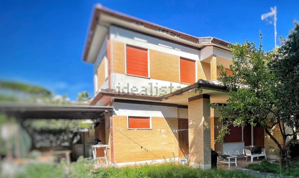 casa indipendente in vendita a Terracina