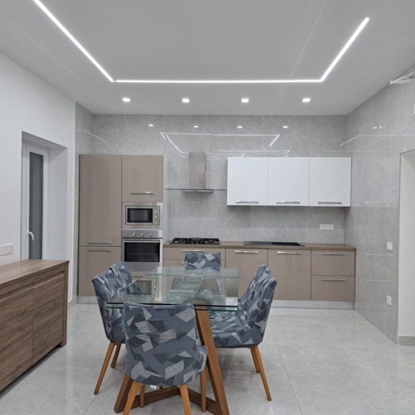 casa indipendente in vendita a Terracina