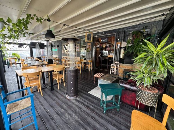 negozio in vendita a Terracina