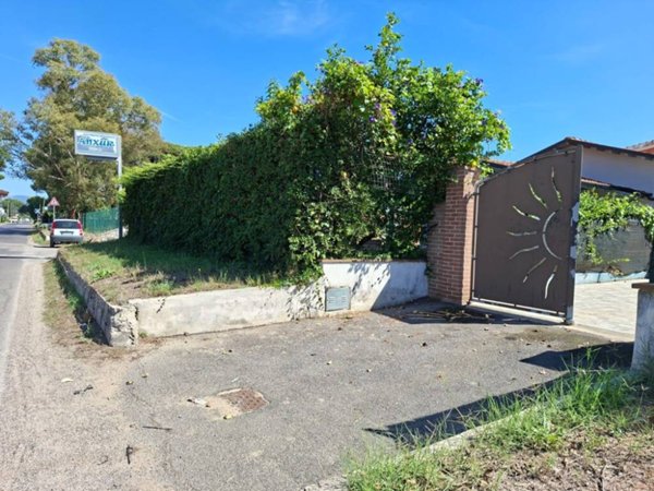 casa indipendente in vendita a Terracina