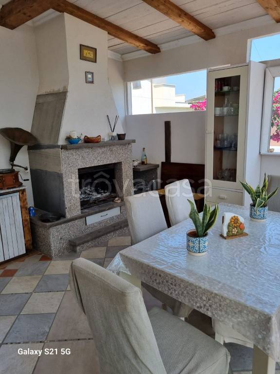 casa indipendente in vendita a Terracina