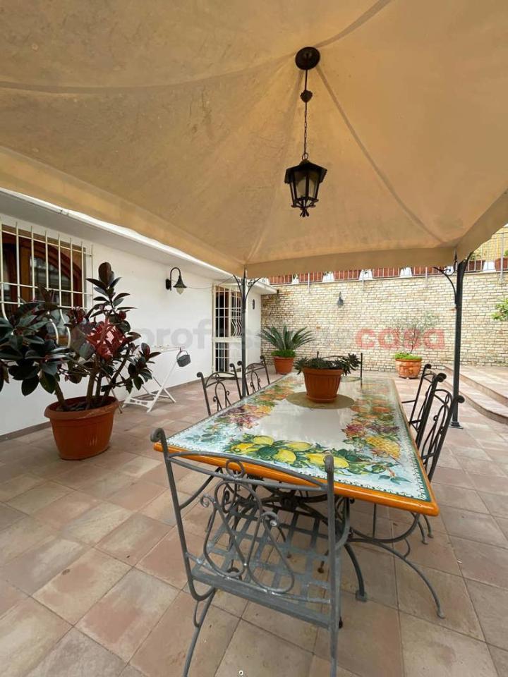 casa indipendente in vendita a Terracina