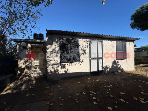 casa indipendente in vendita a Terracina