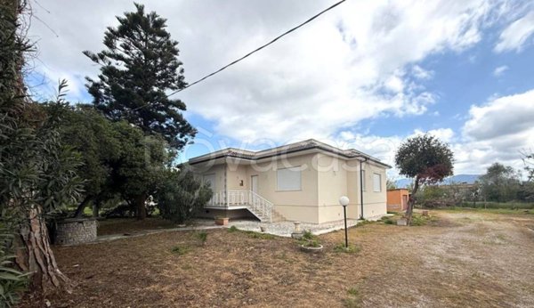 casa indipendente in vendita a Terracina in zona Hermada