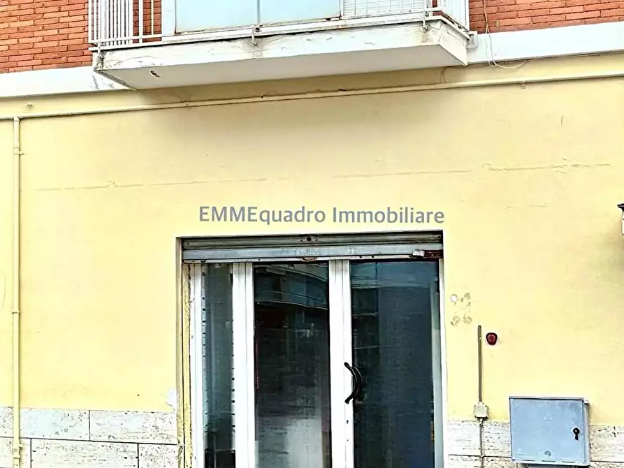 locale commerciale in vendita a Terracina