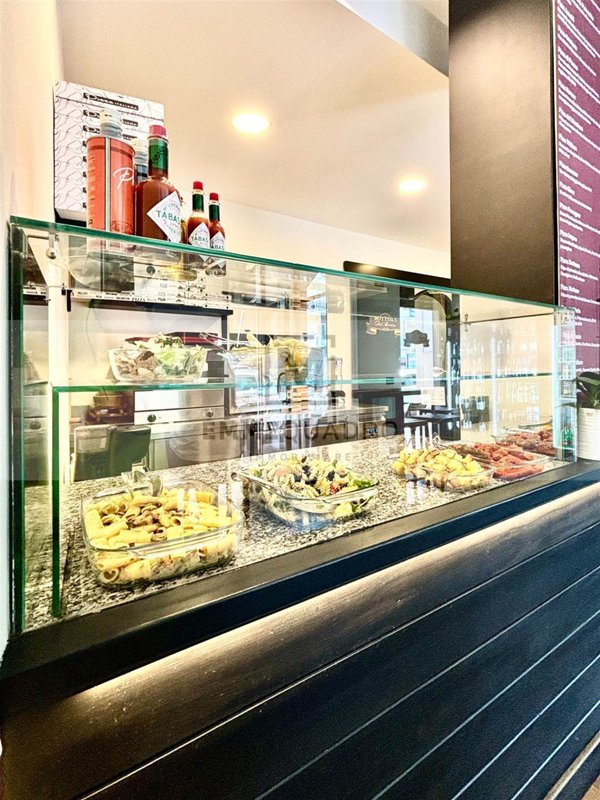 negozio in vendita a Terracina