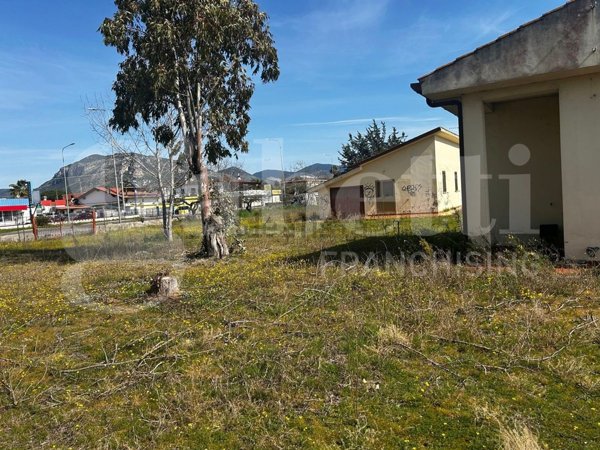 casa indipendente in vendita a Terracina
