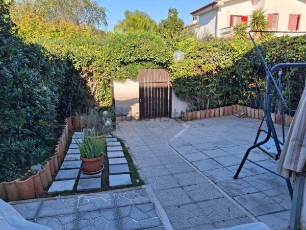 appartamento in vendita a Terracina in zona Hermada