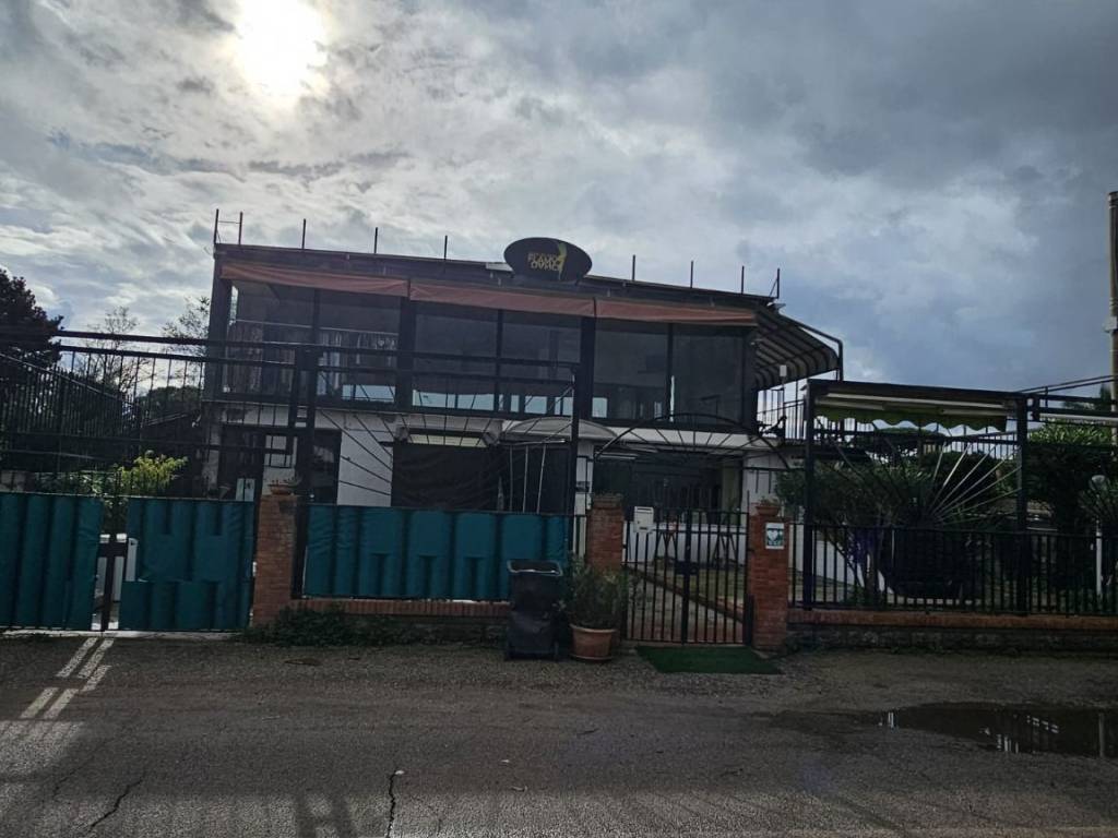 negozio in vendita a Terracina