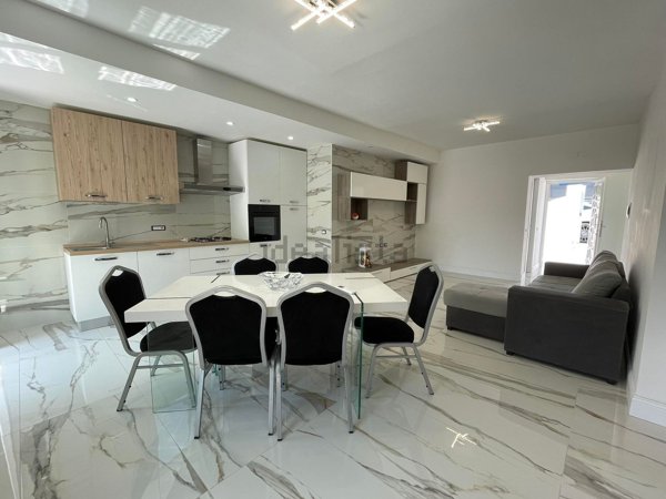 casa indipendente in vendita a Terracina