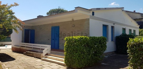 casa indipendente in vendita a Terracina