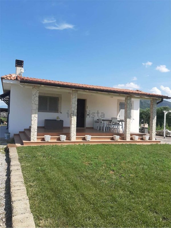 casa indipendente in vendita a Terracina