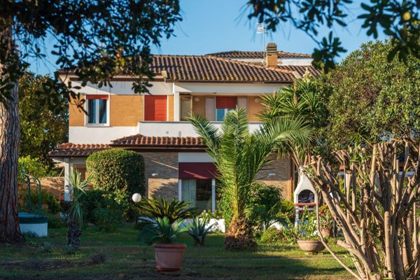casa indipendente in vendita a Terracina