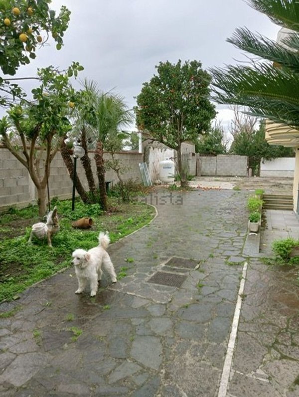casa indipendente in vendita a Terracina