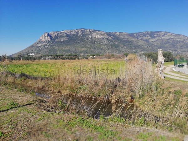 terreno agricolo in vendita a Terracina