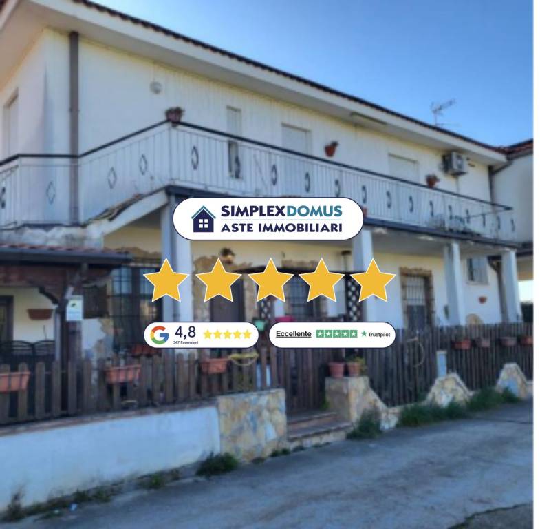 appartamento in vendita a Terracina in zona Hermada