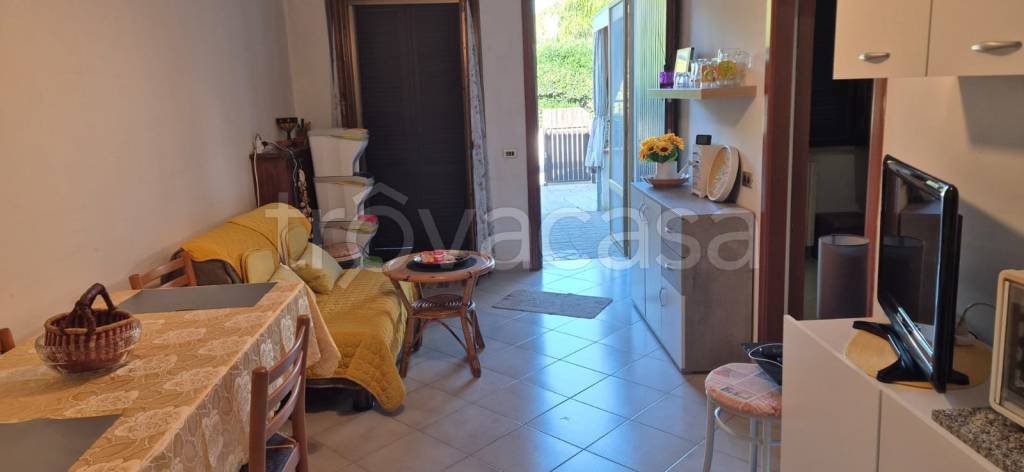 appartamento in vendita a Terracina in zona Hermada