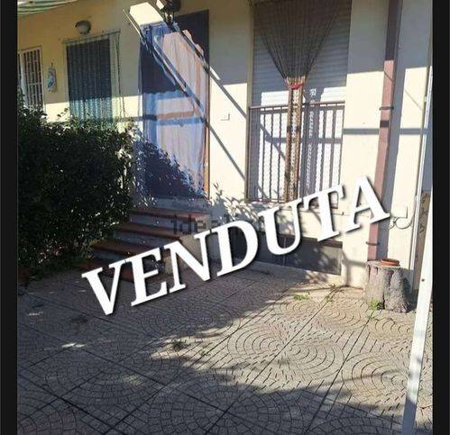 casa indipendente in vendita a Terracina in zona Hermada