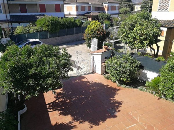casa indipendente in vendita a Terracina