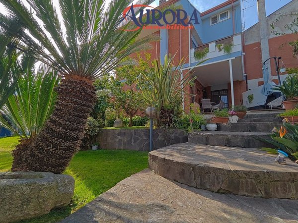 casa indipendente in vendita a Terracina