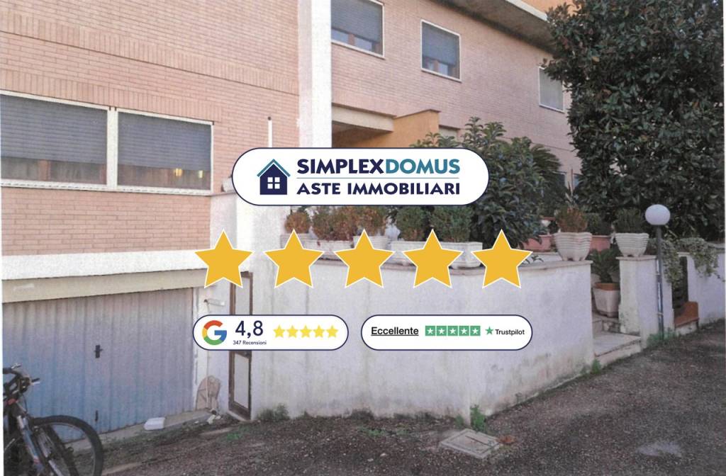 casa indipendente in vendita a Terracina in zona Hermada