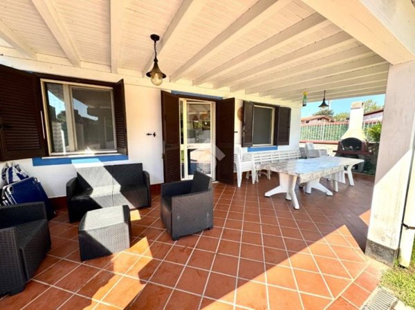 casa indipendente in vendita a Terracina