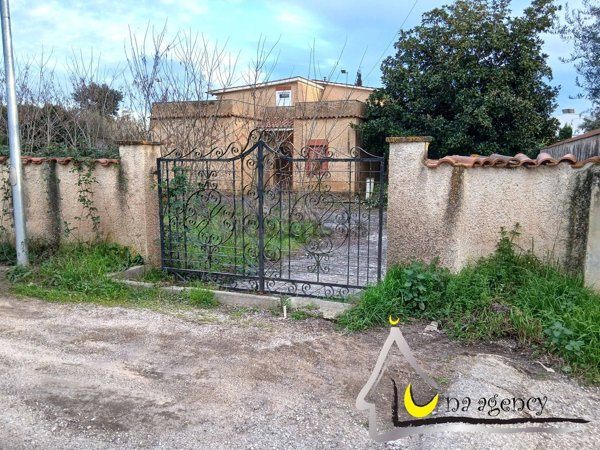 casa indipendente in vendita a Terracina