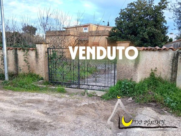 casa indipendente in vendita a Terracina in zona Hermada