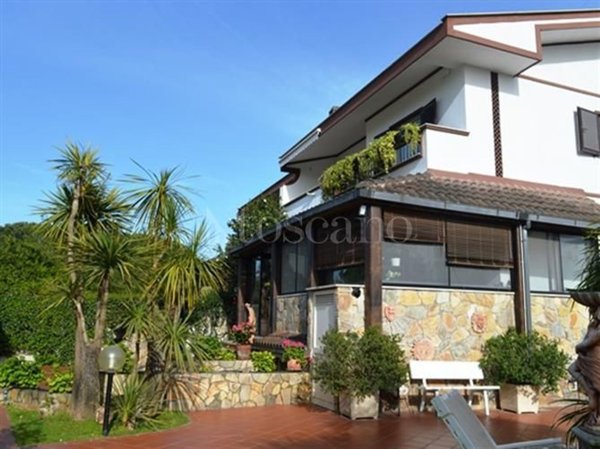 casa indipendente in vendita a Terracina