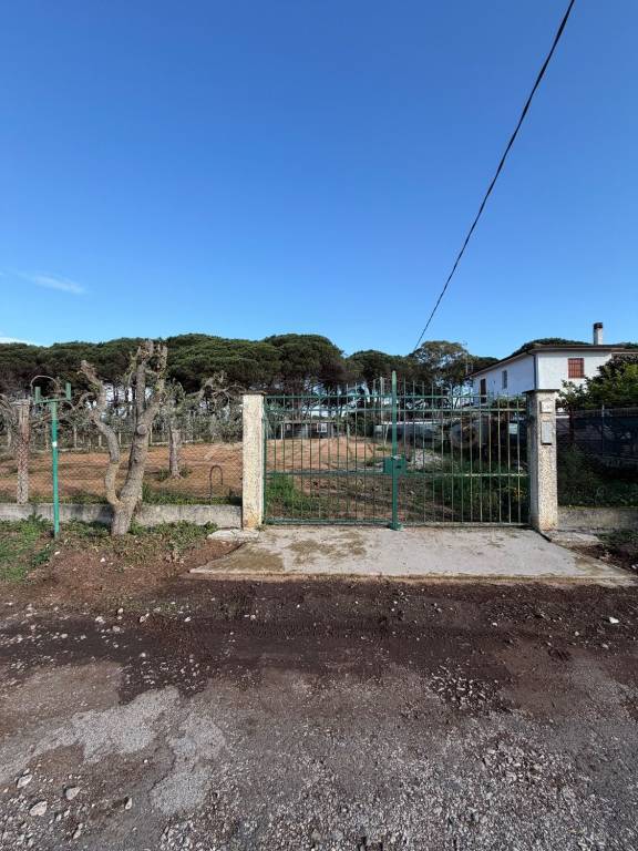 terreno agricolo in vendita a Terracina in zona Hermada