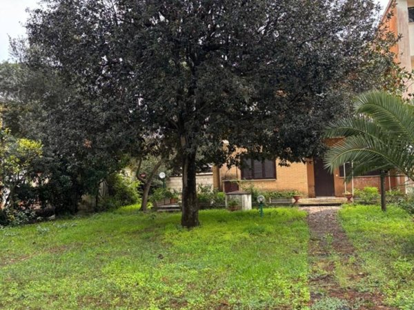 casa indipendente in vendita a Terracina