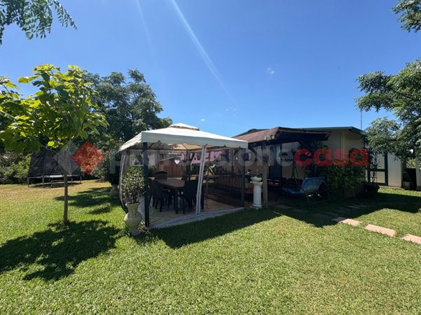 casa indipendente in vendita a Terracina