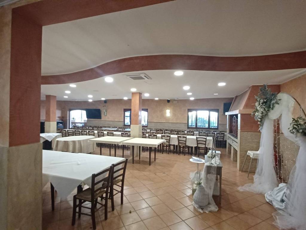 negozio in vendita a Terracina