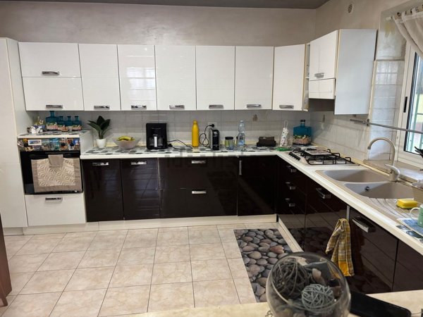 casa indipendente in vendita a Terracina