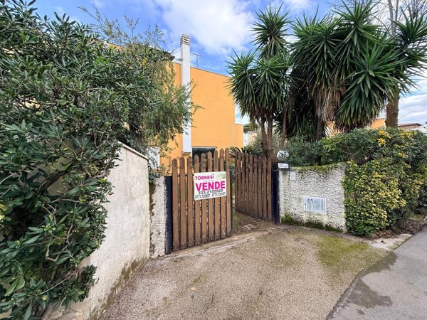casa indipendente in vendita a Terracina