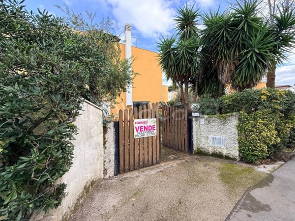 casa indipendente in vendita a Terracina