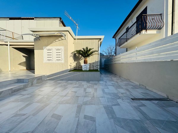 casa indipendente in vendita a Terracina