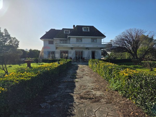 casa indipendente in vendita a Terracina