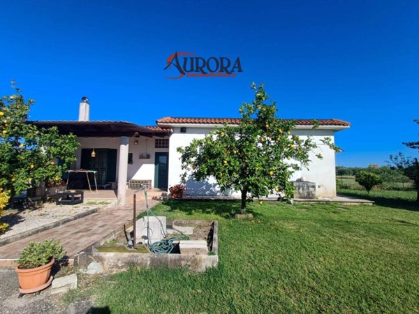 casa indipendente in vendita a Terracina