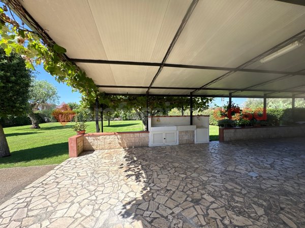 casa indipendente in vendita a Terracina