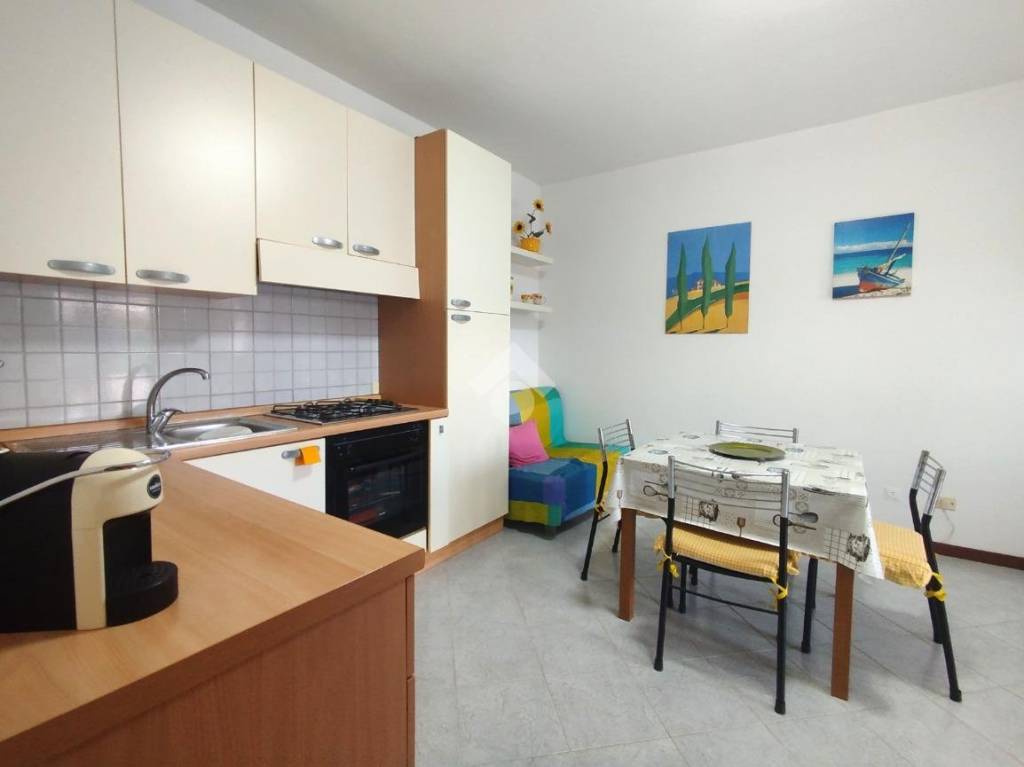 appartamento in vendita a Terracina in zona Hermada