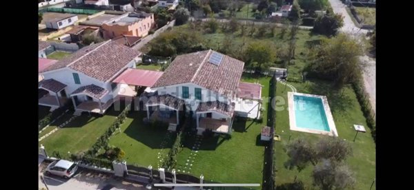 pentavano in vendita a Terracina