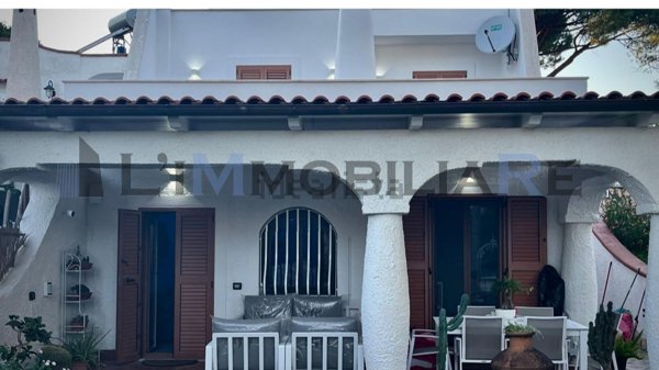 casa indipendente in vendita a Terracina