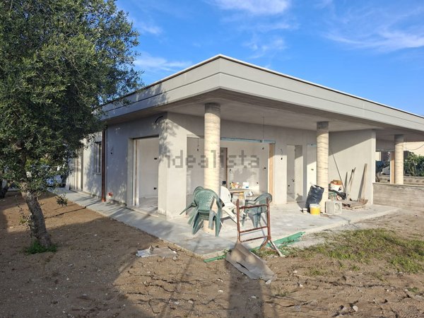 casa indipendente in vendita a Terracina