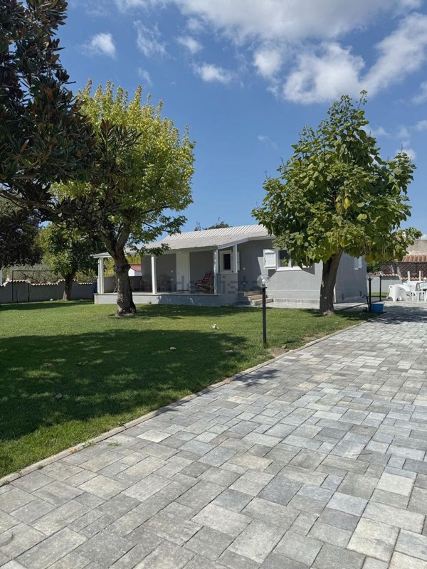 casa indipendente in vendita a Terracina