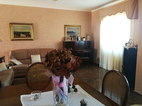 casa indipendente in vendita a Terracina