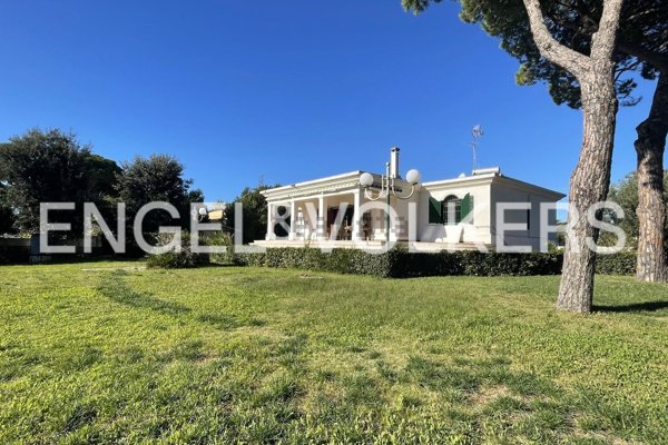 casa indipendente in vendita a Terracina